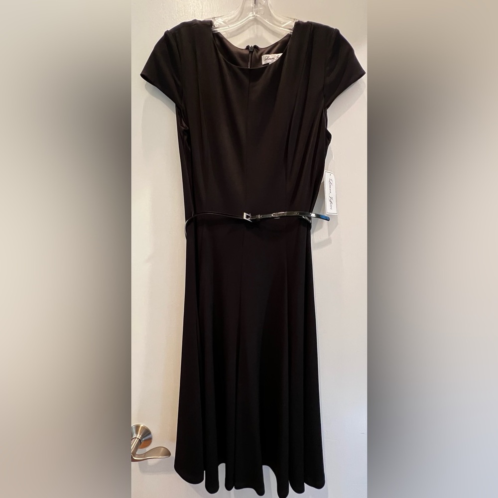 Beautiful Laura Jeffries black mid length dress size 8
